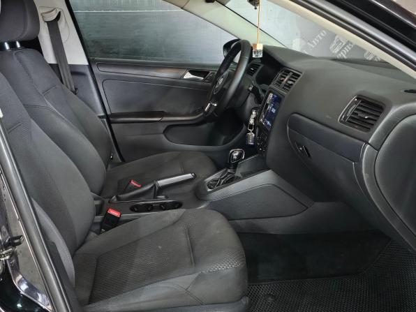 Volkswagen Jetta VI с пробегом 2013 года, цена 950 000 рублей, 246000 км, седан, Автокод Объявления