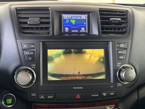 Toyota Highlander II (XU40) Рестайлинг с пробегом 2012 года, цена 1 799 000 рублей, 213558 км, внедорожник, Автокод Объявления