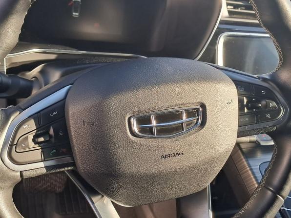 Geely Atlas Pro с пробегом 2023 года, цена 1 990 000 рублей, 88750 км, внедорожник, Автокод Объявления