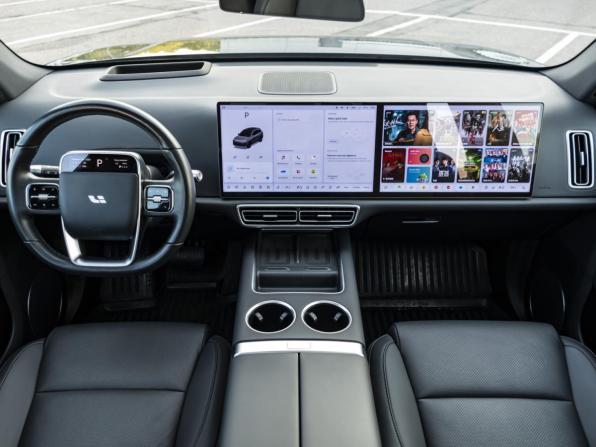 Li Auto (Lixiang) L6 I с пробегом 2024 года, цена 5 850 000 рублей, 26517 км, внедорожник, Автокод Объявления