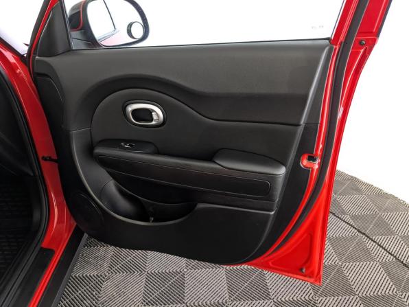 Kia Soul II Рестайлинг с пробегом 2017 года, цена 1 335 000 рублей, 149690 км, хэтчбек, Автокод Объявления