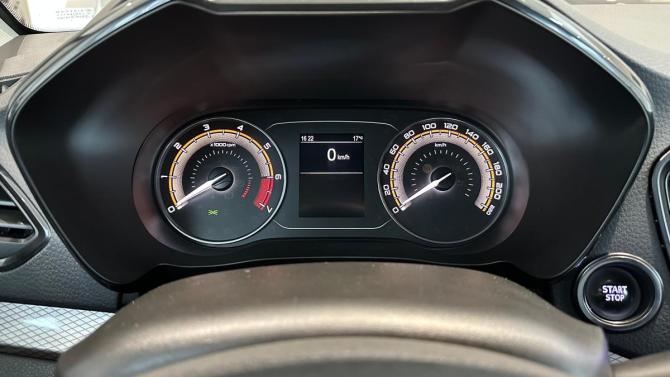 Lada (ВАЗ) Vesta I Рестайлинг (NG) с пробегом 2023 года, цена 1 179 000 рублей, 33000 км, седан, Автокод Объявления