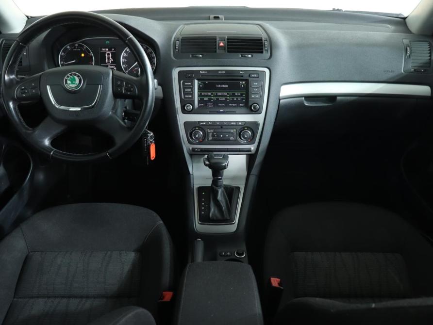 Skoda Octavia II (A5) Рестайлинг Москва  - изображение 20