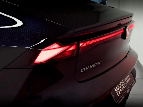Changan UNI-V I с пробегом 2024 года, цена 2 345 000 рублей, 41195 км, лифтбек, Автокод Объявления