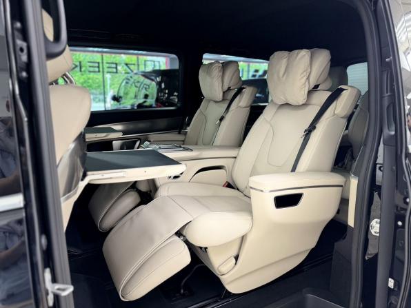 Mercedes-Benz V-Класс III (W447) Рестайлинг 2 с пробегом 2025 года, цена 13 990 000 рублей, 609 км, минивэн, Автокод Объявления