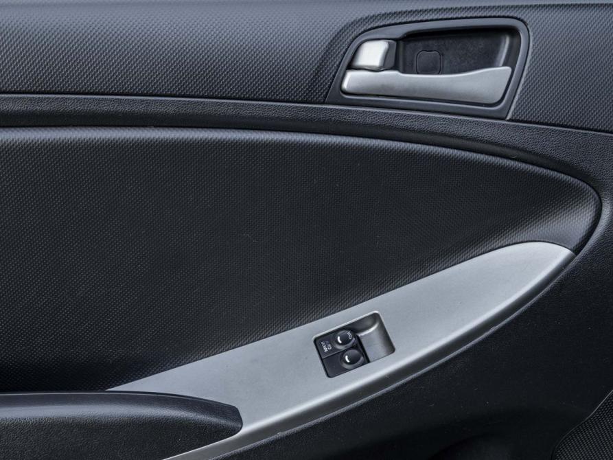 Hyundai Solaris I Рестайлинг Казань  - изображение 9