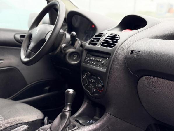 Peugeot 206 с пробегом 2008 года, цена 210 000 рублей, 136877 км, седан, Автокод Объявления