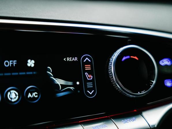 Genesis GV70 I с пробегом 2021 года, цена 5 750 000 рублей, 20471 км, внедорожник, Автокод Объявления