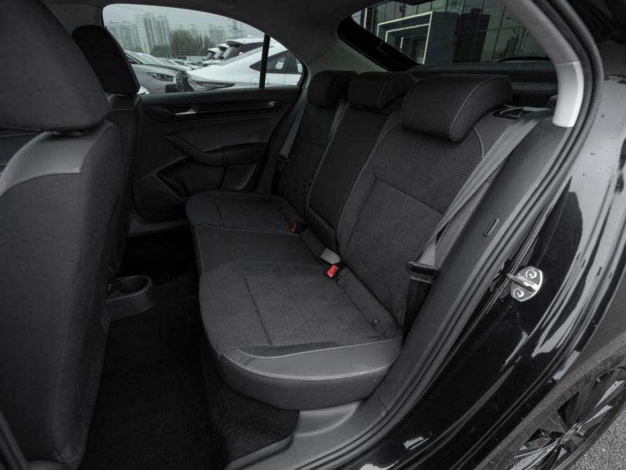 Volkswagen Polo VI Москва  - изображение 12