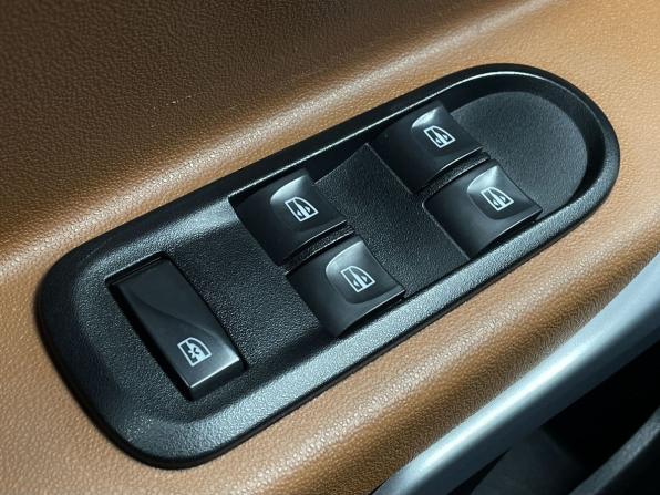 Lada (ВАЗ) XRAY I с пробегом 2019 года, цена 947 000 рублей, 145933 км, хэтчбек, Автокод Объявления