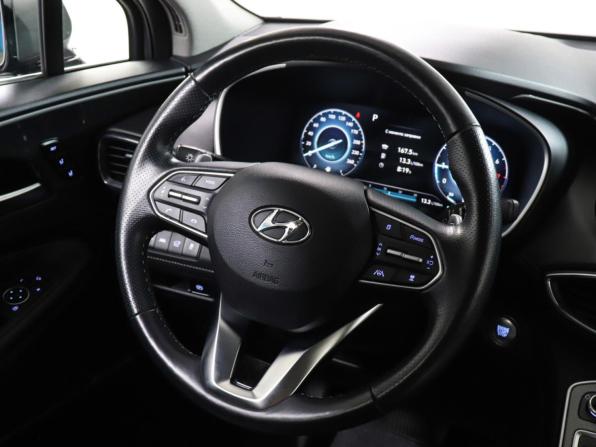 Hyundai Santa Fe IV Рестайлинг с пробегом 2022 года, цена 4 345 000 рублей, 28000 км, внедорожник, Автокод Объявления