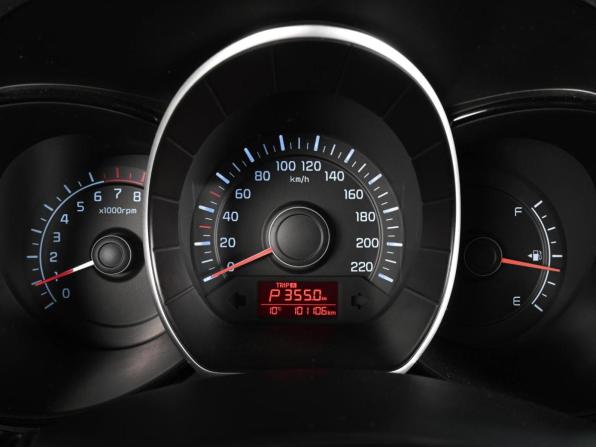 Kia Rio III Рестайлинг с пробегом 2015 года, цена 1 190 000 рублей, 101106 км, седан, Автокод Объявления