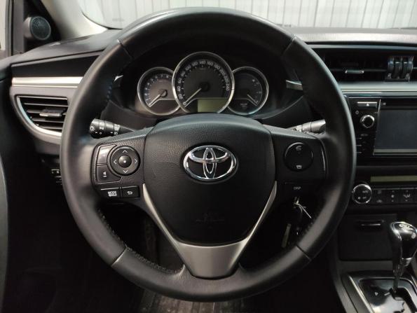 Toyota Corolla XI (E160 E170 E180) с пробегом 2013 года, цена 1 290 000 рублей, 157340 км, седан, Автокод Объявления