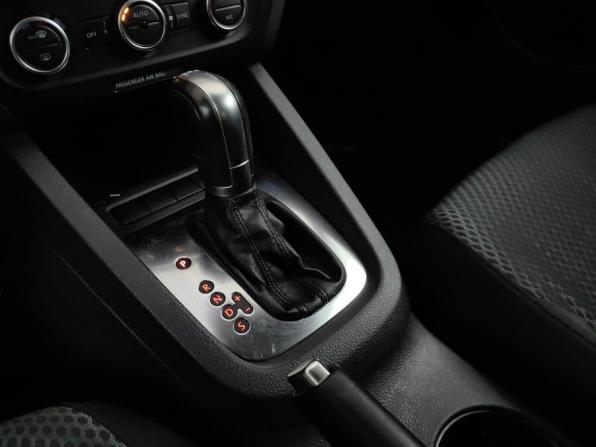 Volkswagen Jetta VI с пробегом 2013 года, цена 939 000 рублей, 180047 км, седан, Автокод Объявления
