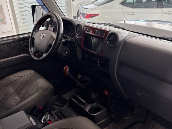 Toyota Land Cruiser 70 Series Рестайлинг 1 с пробегом 2022 года, цена 12 980 000 рублей, 28134 км, внедорожник, Автокод Объявления