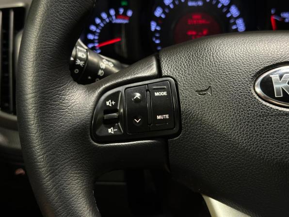 Kia Sportage III с пробегом 2013 года, цена 1 350 000 рублей, 215184 км, внедорожник, Автокод Объявления