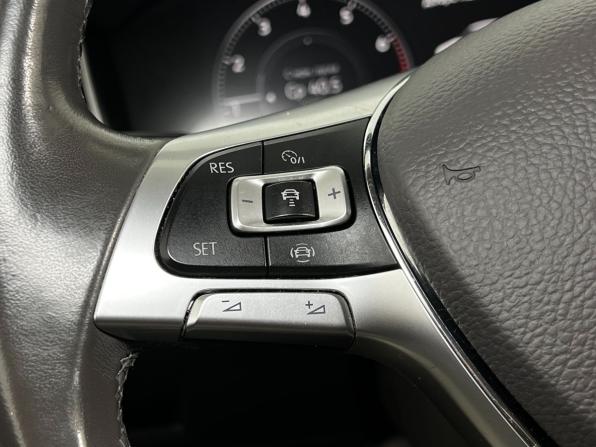 Volkswagen Touareg III с пробегом 2020 года, цена 4 500 000 рублей, 102000 км, внедорожник, Автокод Объявления