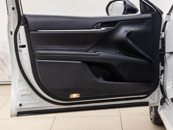 Toyota Camry VIII (XV70) Рестайлинг с пробегом 2021 года, цена 2 998 000 рублей, 72821 км, седан, Автокод Объявления