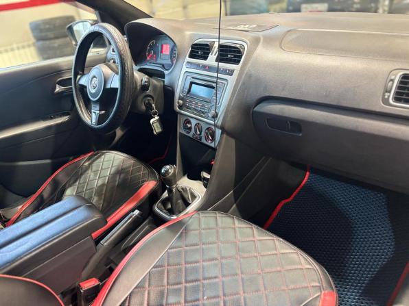 Volkswagen Polo V с пробегом 2013 года, цена 629 000 рублей, 383419 км, седан, Автокод Объявления