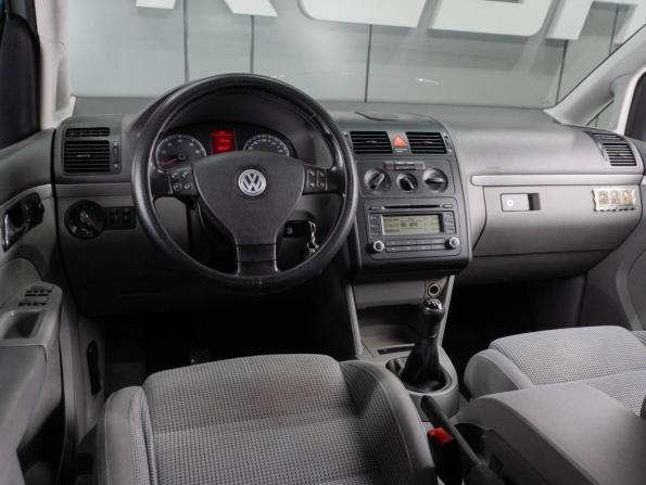 Volkswagen Touran I с пробегом 2006 года, цена 780 000 рублей, 245786 км, компактвэн, Автокод Объявления