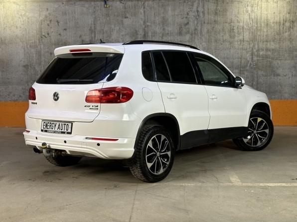 Volkswagen Tiguan I Рестайлинг с пробегом 2012 года, цена 1 160 000 рублей, 286118 км, внедорожник, Автокод Объявления
