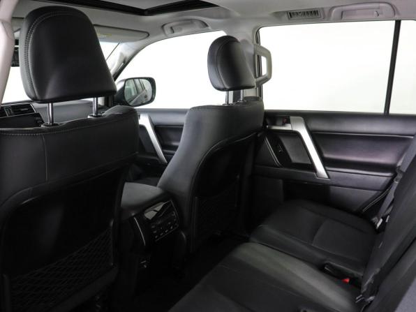 Toyota Land Cruiser Prado 150 Series Рестайлинг 3 с пробегом 2022 года, цена 7 199 000 рублей, 36407 км, внедорожник, Автокод Объявления