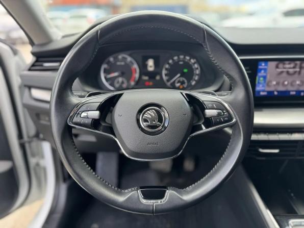 Skoda Octavia IV (A8) с пробегом 2021 года, цена 2 424 000 рублей, 71580 км, лифтбек, Автокод Объявления