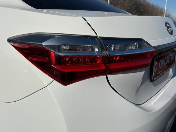 Toyota Corolla XI (E160 E170 E180) Рестайлинг 1 с пробегом 2017 года, цена 1 420 000 рублей, 186958 км, седан, Автокод Объявления