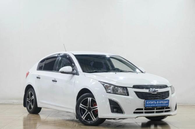 Chevrolet Cruze I Рестайлинг с пробегом 2014 года, цена 679 000 рублей, 180000 км, хэтчбек, Автокод Объявления