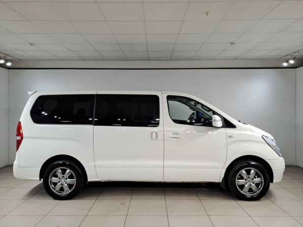 Hyundai Grand Starex I Рестайлинг с пробегом 2016 года, цена 2 299 000 рублей, 248000 км, минивэн, Автокод Объявления