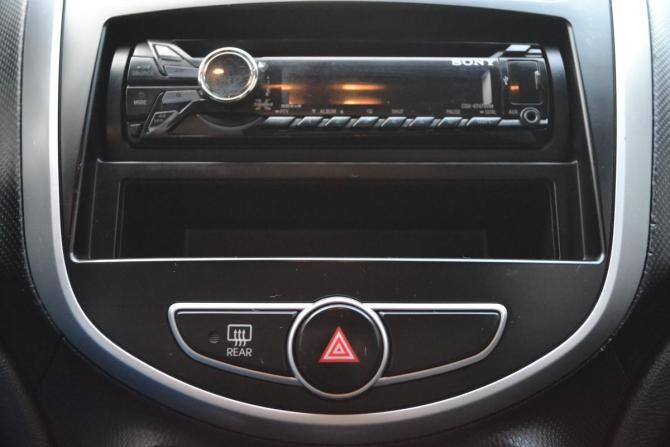Hyundai Solaris I с пробегом 2013 года, цена 800 000 рублей, 127346 км, седан, Автокод Объявления