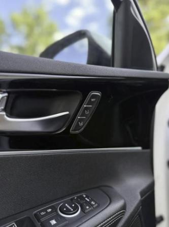 Kia Sorento II Рестайлинг с пробегом 2018 года, цена 2 455 000 рублей, 215000 км, внедорожник, Автокод Объявления