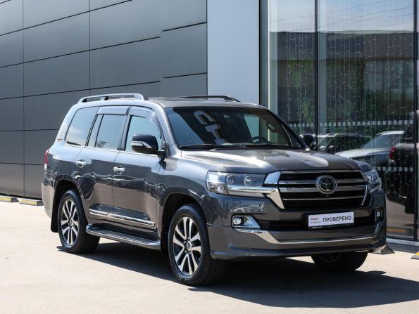 Toyota Land Cruiser 200 Series Рестайлинг 2 с пробегом 2019 года, цена 7 998 000 рублей, 82477 км, внедорожник, Автокод Объявления