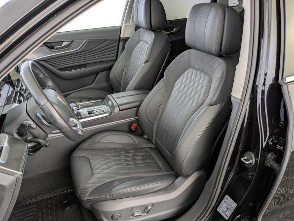 Hongqi HS5 I Рестайлинг с пробегом 2023 года, цена 3 090 000 рублей, 41987 км, внедорожник, Автокод Объявления