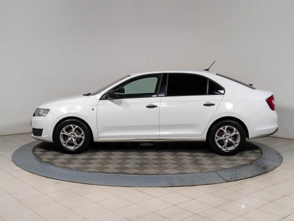 Skoda Rapid I с пробегом 2016 года, цена 699 900 рублей, 260000 км, лифтбек, Автокод Объявления
