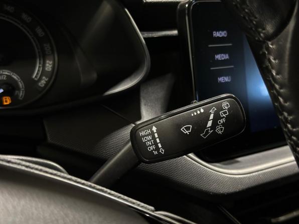 Skoda Rapid II с пробегом 2021 года, цена 1 580 000 рублей, 129337 км, лифтбек, Автокод Объявления