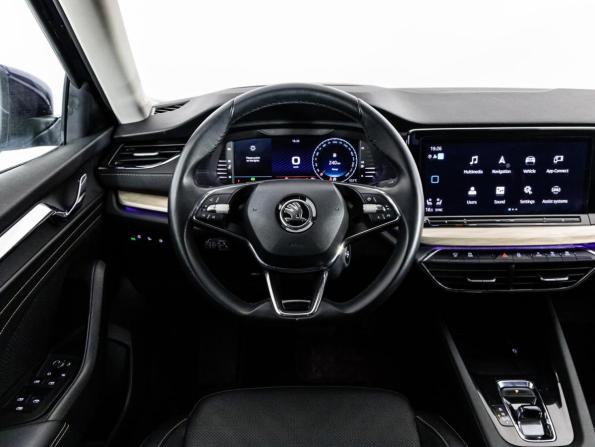 Skoda Octavia IV (A8) с пробегом 2021 года, цена 2 649 000 рублей, 62689 км, лифтбек, Автокод Объявления