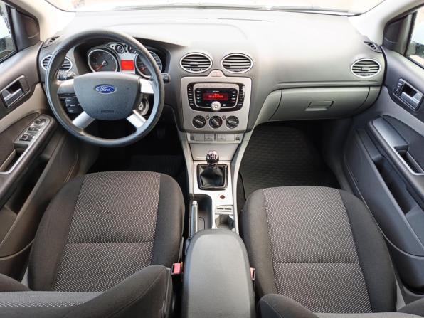 Ford Focus II Рестайлинг с пробегом 2011 года, цена 553 400 рублей, 208470 км, седан, Автокод Объявления