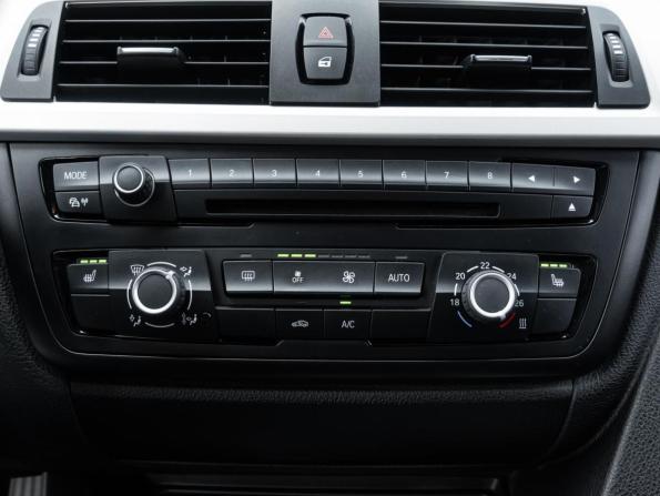 BMW 3 серии VI (F3x) с пробегом 2014 года, цена 2 399 000 рублей, 40632 км, седан, Автокод Объявления