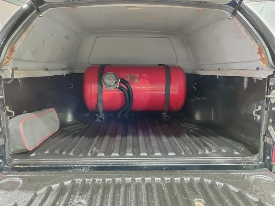 Toyota Hilux VIII Рестайлинг Нижневартовск  - изображение 12
