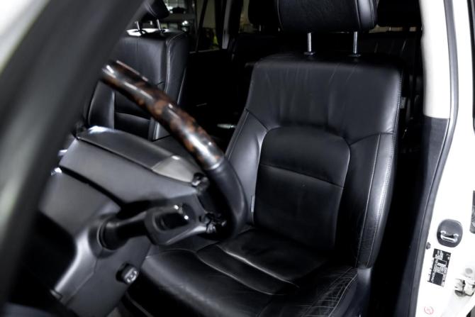 Toyota Land Cruiser 200 Series с пробегом 2011 года, цена 2 699 000 рублей, 406238 км, внедорожник, Автокод Объявления