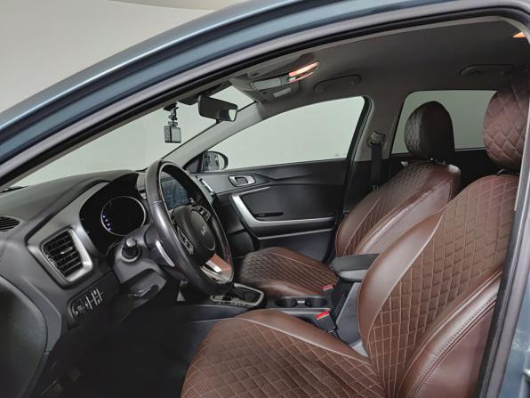 Kia Ceed III Рестайлинг с пробегом 2022 года, цена 2 180 000 рублей, 82181 км, хэтчбек, Автокод Объявления
