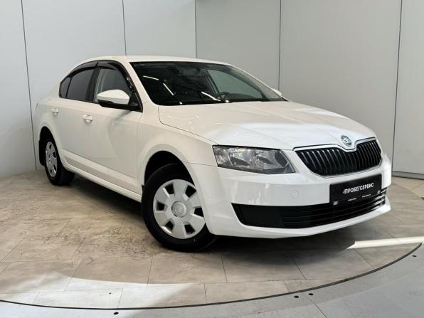 Skoda Octavia III (A7) с пробегом 2015 года, цена 1 100 000 рублей, 217000 км, лифтбек, Автокод Объявления