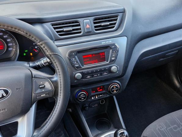 Kia Rio III с пробегом 2013 года, цена 749 000 рублей, 238395 км, хэтчбек, Автокод Объявления
