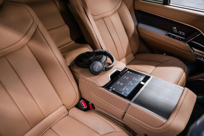 Новый Land Rover Range Rover V 2025 года, цена 23 490 000 рублей, внедорожник, Автокод Объявления