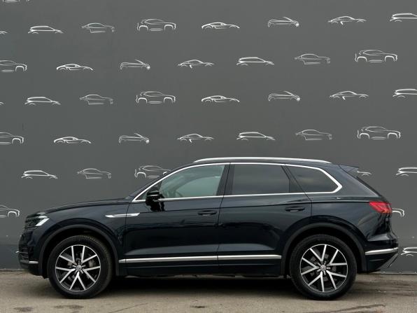 Volkswagen Touareg III с пробегом 2019 года, цена 3 109 700 рублей, 341364 км, внедорожник, Автокод Объявления