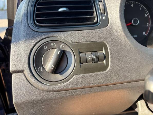 Volkswagen Polo V с пробегом 2012 года, цена 595 000 рублей, 241851 км, седан, Автокод Объявления