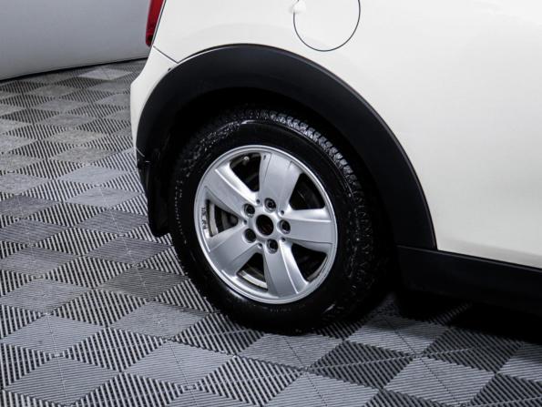 Mini Hatch III (F55/F56) с пробегом 2018 года, цена 1 640 000 рублей, 112752 км, хэтчбек, Автокод Объявления