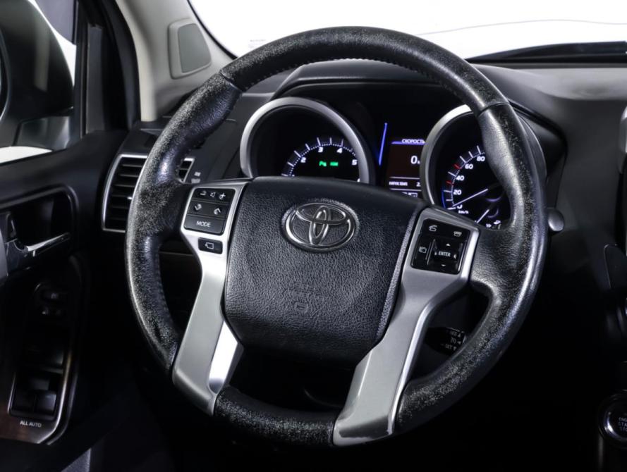 Toyota Land Cruiser Prado 150 Series Рестайлинг 1 Москва  - изображение 13
