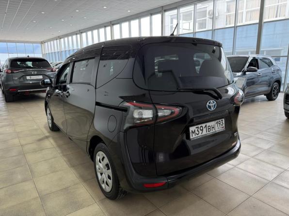 Toyota Sienta II с пробегом 2017 года, цена 1 550 000 рублей, 107000 км, минивэн, Автокод Объявления
